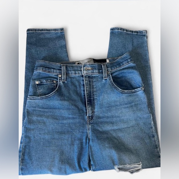 Levi's Denim - Levi's Women's High Rise Jeans - Blue